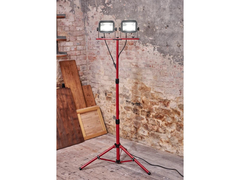 Luceco LED Strahler Stativ IP65 2x22W 2x1800lm 5000K Neutralweiß